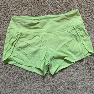 EUC Lululemon Run Times Short - Size 6